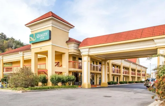 多爾頓市中心品質酒店