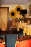 Affittacamere con Camere di Charme Hotel a Veglio