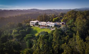 Chaminade Resort & Spa