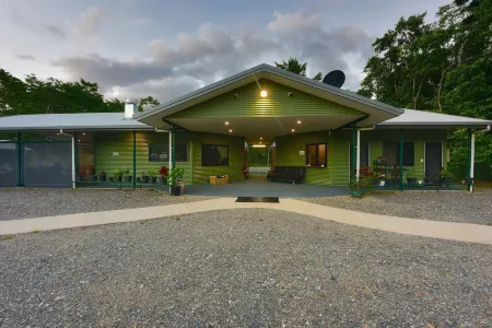 Daintree Peaks Eco Stays