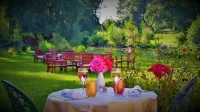 Chateau de Bellefontaine - breakfast