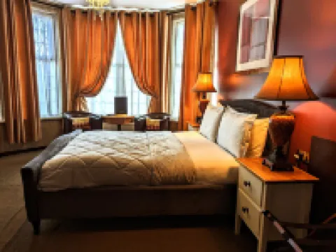 Brookside Hotel & Restaurant