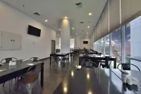 Whiz Prime Hotel Sudirman Pekanbaru - breakfast