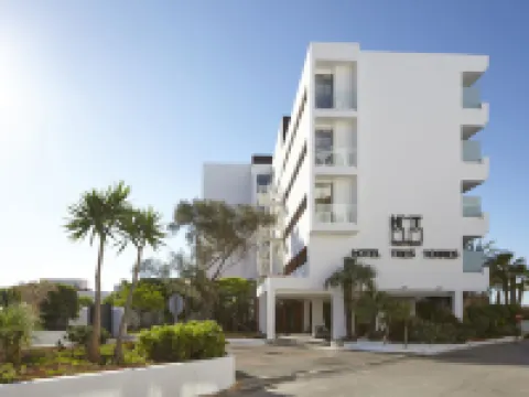 Hotel Tres Torres Hotels in Santa Eularia des Riu