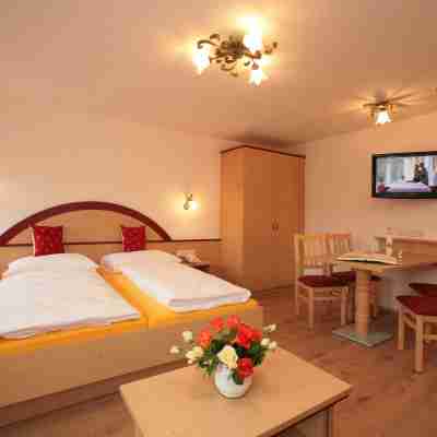 Aparthotel Waidmannsheil Rooms