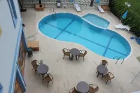 戈茲德酒店 - 泳池
