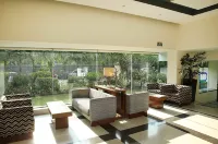 آهوجا ريزيدينسي، سوندر ناجار