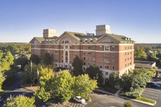 DoubleTree by Hilton Hotel Atlanta - Roswell