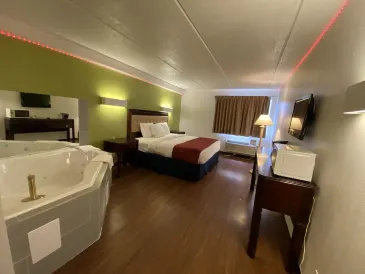 Skylight Inn Willoughby - Cleveland Mentor