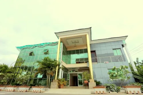 Vagosh Hotel & Resorts Hotels in Minna