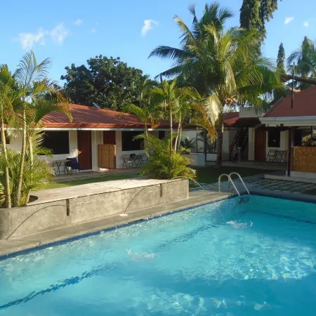 Parrot Resort Moalboal