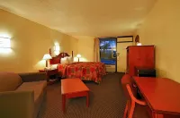 Super 6 Inn & Suites