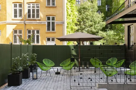 Eric Vökel Boutique Apartments - Copenhagen Suites Отели рядом с достопримечательностью «Carlsberg»