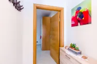 Stuck in the Moment Apartment - parking