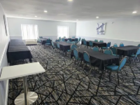 อเมริกาส์เบสต์แวลลู อินน์แอนด์สวีทส์ โฟลีย์ กัลฟ์ชอร์ส โรงแรมในโฟลีย์