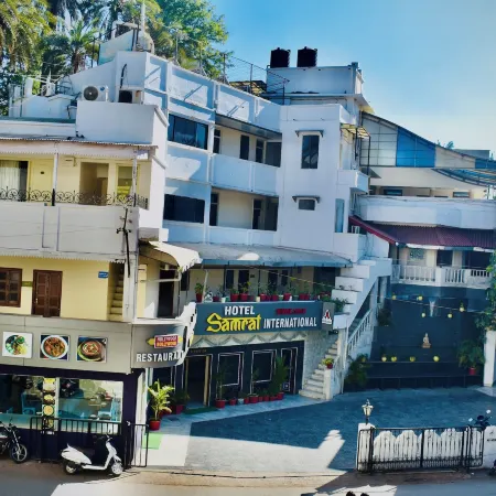 Hotel Samrat International