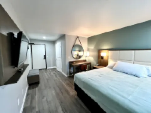 Lincoln Inn Hotels in Venice Beach