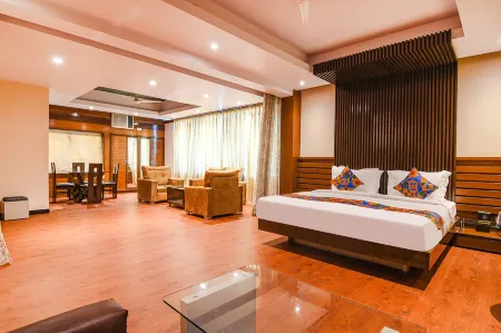 FabHotel Shivani International