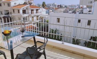 77 Kpf - Stay Paphos Beyond Studio