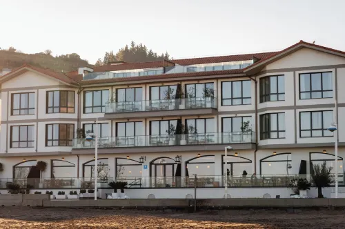 Hiru Uhinak Hotel a Eibar