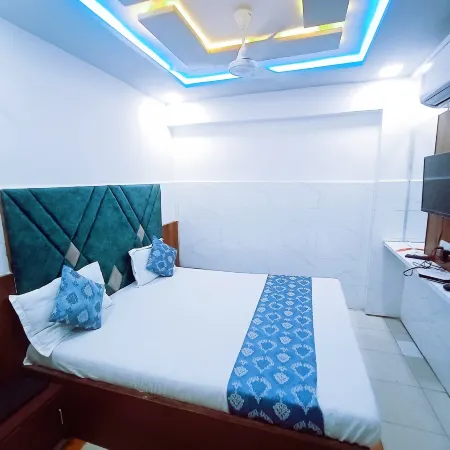 Hotel Ashadeep Отели рядом с достопримечательностью «Храм Сомнатх»