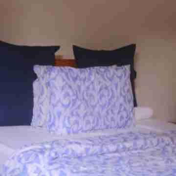 Thullyteams Guesthouse Rooms