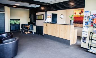 Fiordland Hotel