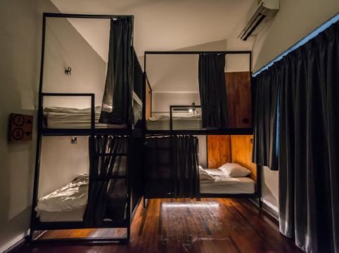 4แชร์ โฮสเทล - สำหรับผู้ใหญ่เท่านั้น