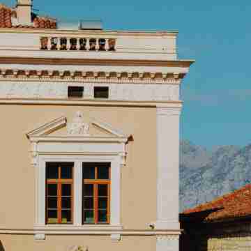 Historic Boutique Hotel Cattaro Hotel Exterior