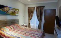 Q Hotel Mayangan Hotels in Pamanukan