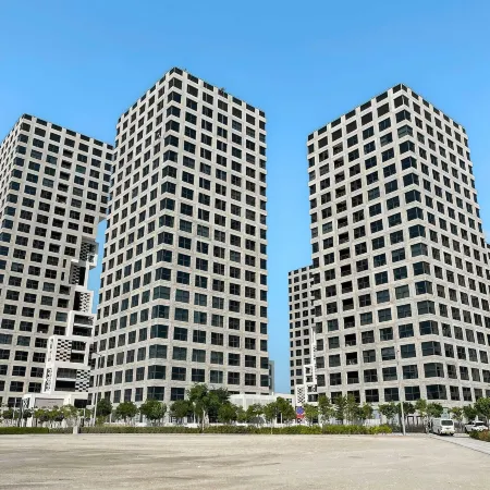 Silkhaus | Pixel Towers