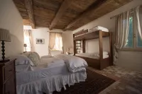 Tenuta Santo Pietro Hotels in Castelmuzio