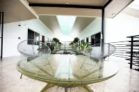 Nomad Living CR Hotels in Carara