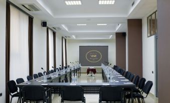Ani Central Inn