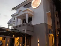 The L Boutique Tz Hotels near The Sea Cliff