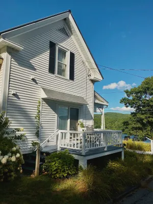 Harvest Barn Inn