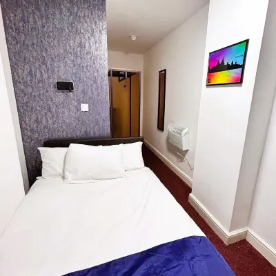 Hillcrest Liverpool City Central Hotel dekat Dermaga Albert