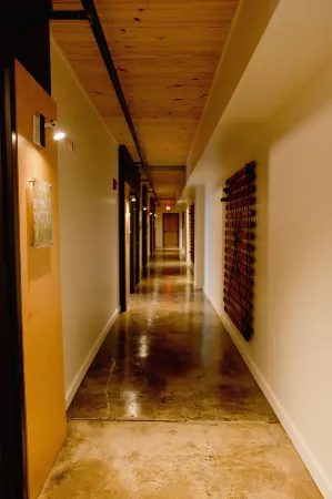 Loom Room Retreat Отели в г. Таннел Хилл