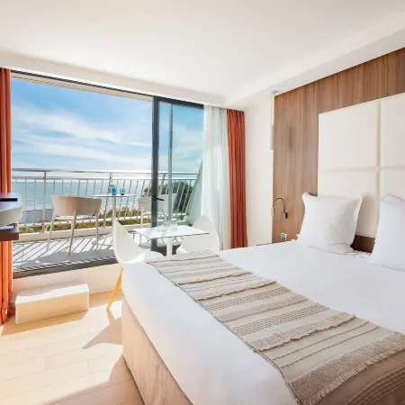 Hôtel la Plage 5 étoiles la Grande Motte Hotels in Herault