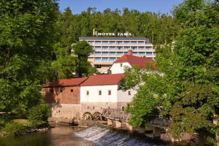 Postojna Cave Hotel Jama Отели в г. Municipality of Postojna