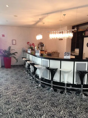 Sure Hotel by Best Western Bad Duerrheim Отели в г. Бад-Дюрхайм