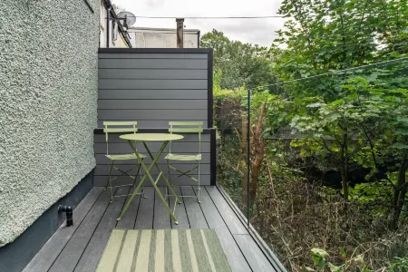 Cottage Cwtch Отели в г. Глиннет