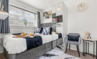 City Centre House with EV Parking