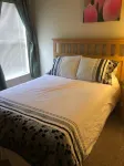 Tranquil Pool Haven and Golf Course Access - Beautiful Family Retreat Hotels in Davenport