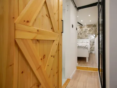 Rapski dvor Hotels near FKK Kandarola Beach Rab