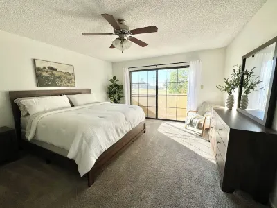 PETS STAY FREE! 2 bed/2.5 ba townhome on Golf Course in the Foothills of Yuma