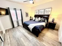 Full amenities in kitchen, bathroom and bedrooms with gym, Pool and Hot Tub