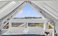 Gatsby's - Upper  Level Unit of A Dual Unit Home Hotels near Cupsogue Beach County Park