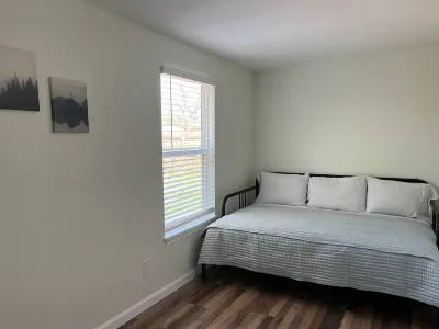 Charming 3-bedroom house with AC, WiFi near Lackland or downtown San Antonio Hotels near Texas A&M University-San Antonio