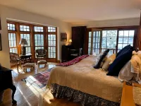 Camp Bear Claw, private home on the shores of Oseetah Lake.